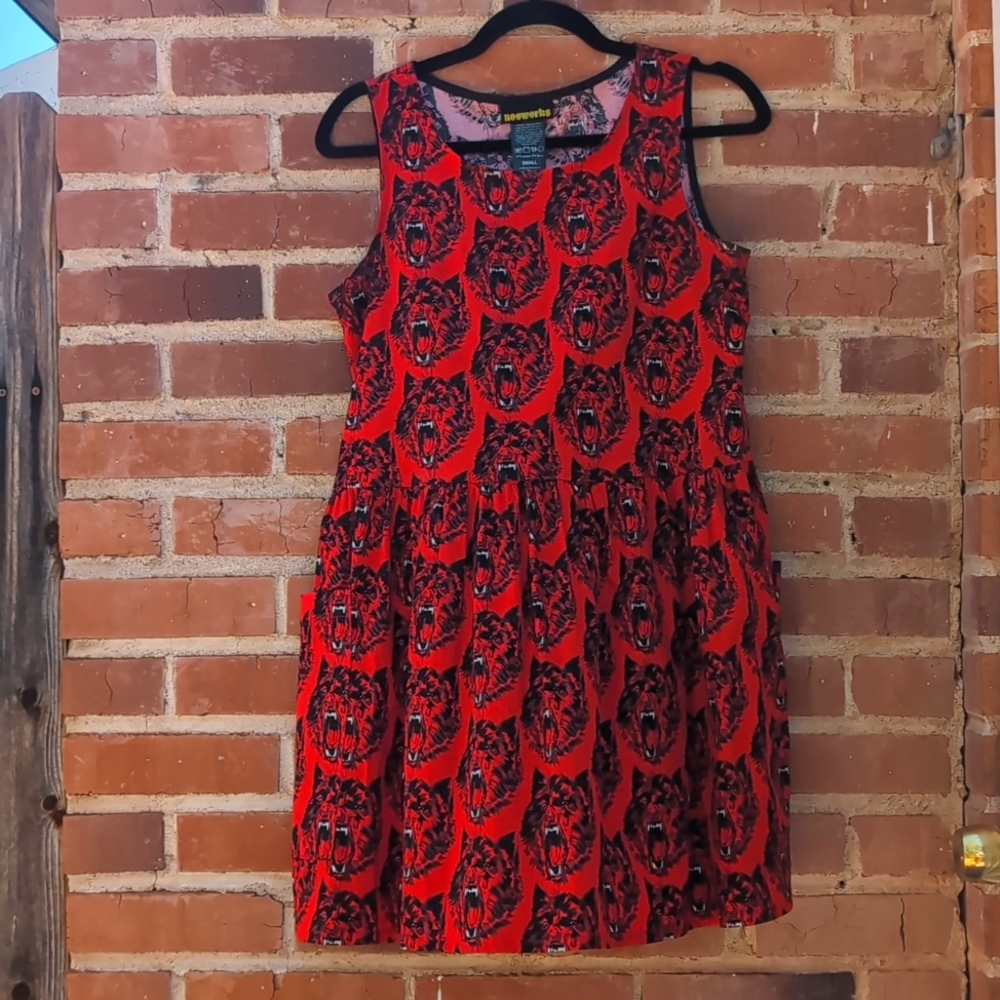 Big Pocket Nooworks Dress in Wolverine